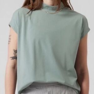 Athleta Away Mock Neck Tee T Shirt Minimalist Grey Cotton Spandex sz L